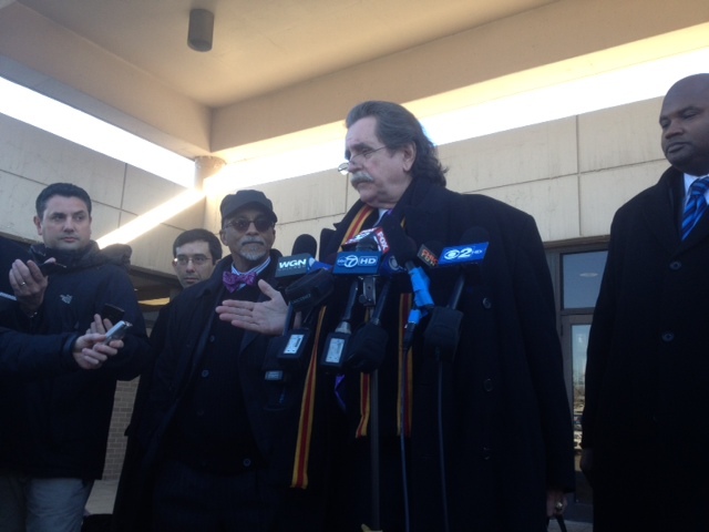 <p>Thomas Anthony Durkin, Sen. Donne Trotter's lawyer, speaks after a Chicago court hearing, where Trotter was being tried on felony charges for allegedly trying to board an airplane with a gun at O'Hare.</p>
