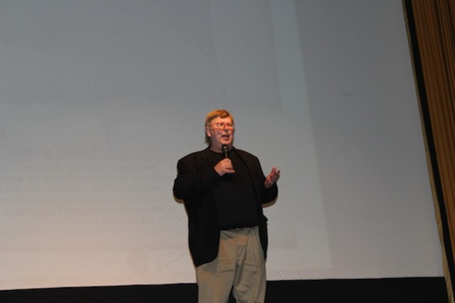 <p>Dennis Wolkowicz, one of the operators of the Portage Theater, asks the crowd to help him pay the legal bills generated by dispute with theater owner Eddie Carranza.</p>
