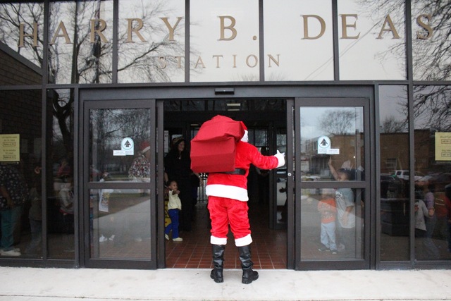 <p>Santa stops by the South Chicago District police station after his sleigh broke down.</p>
