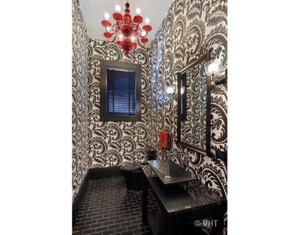 <p>The house features seven full bathrooms and three half baths.</p>
