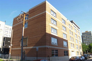<p>Chicago Lakeshore Hospital's main building at 4840 N. Marine Dr.</p>
