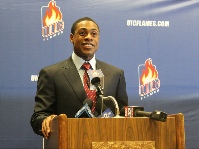 <p>New York Yankees All-Star centerfielder Curtis Granderson will fund a multi-million dollar baseball stadium at University of Illinois at Chicago, his alma mater.</p>
