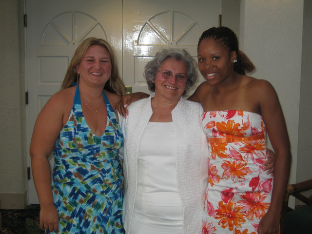 <p>Dominique Jacobs (right) poses with Margaret Klaus and her daughter, Hilary Cummings-Iyer in 2006.</p>
