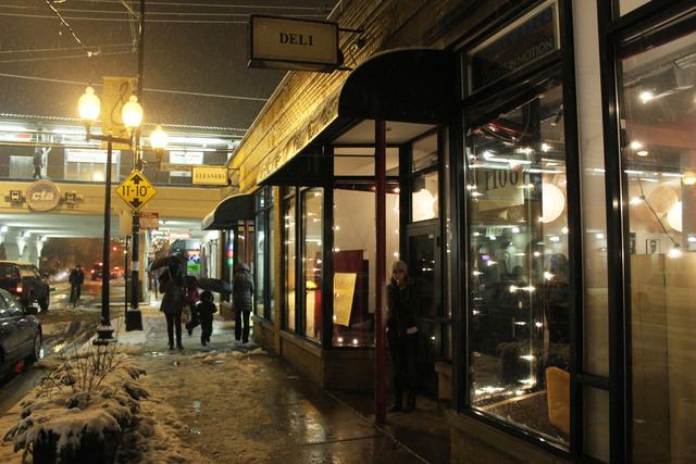 <p>The Jackalope Theatre Company moved into a storefront on Thorndale Avenue.</p>
