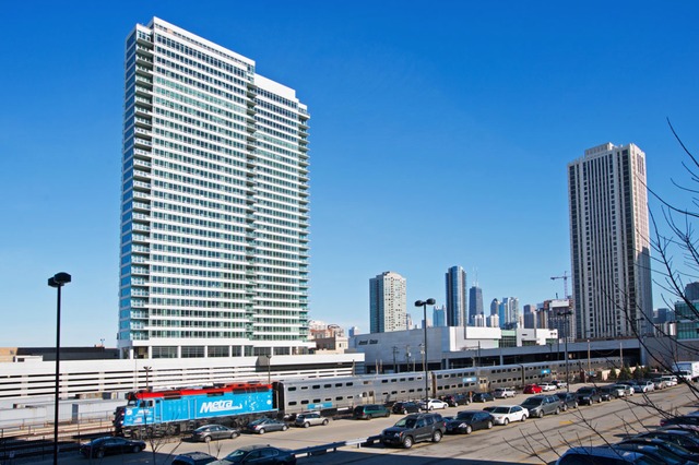 <p>The fifth and final tower in Fifield Companies' River North development will move in its first residents on March 1, two months ahead of schedule.</p>
