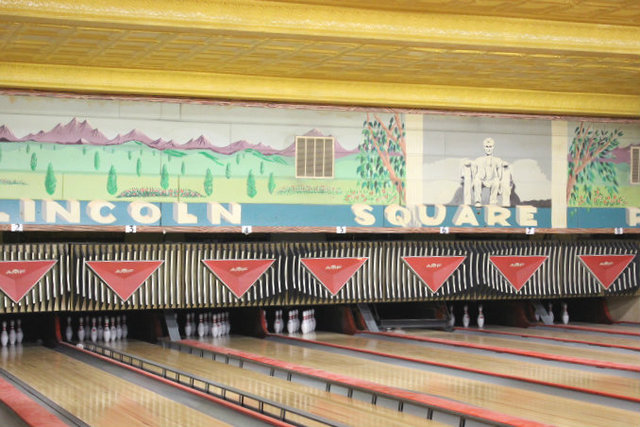 <p>Loyal customers will be pleased to see that Lincoln Square Lanes has kept the "Abe Lincoln" mural.</p>
