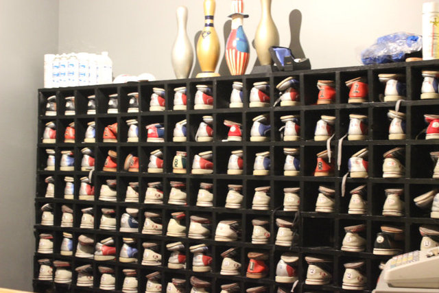 <p>Shoes at the ready, bowlers wanted.</p>
