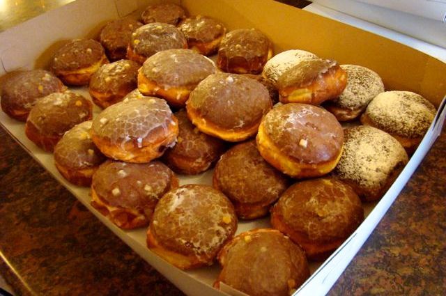 <p>Podhalanka restaurant at 1549 W. Division St. will be offering paczki for $1 on Fat Tuesday.&nbsp;</p>
