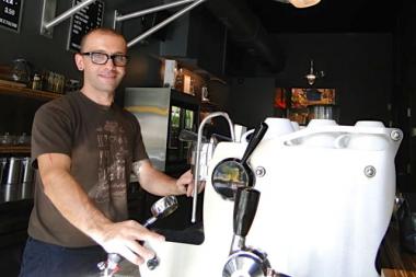 The Chicago Transit Board approved four leases with three concession vendors Wednesday, including "Cafe Transit." The owners of three other local businesses including Division Street coffee shop Caffe Streets will run Cafe Transit.