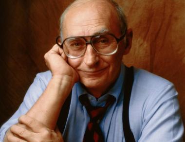 A group of men from various Chicago preservation organizations have formed a Mike Royko Prospect Committee, in hopes that a two block stretch of Elston Avenue between Fullerton Avenue and Winchester Street can be renamed to "Mike Royko Prospect."