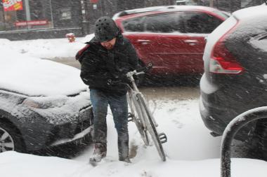 Jimmy+John's+Delivery+On+Bicycle Jimmy John's Bike Delivery Continues in Snow, but 'Not as Freakishly ...