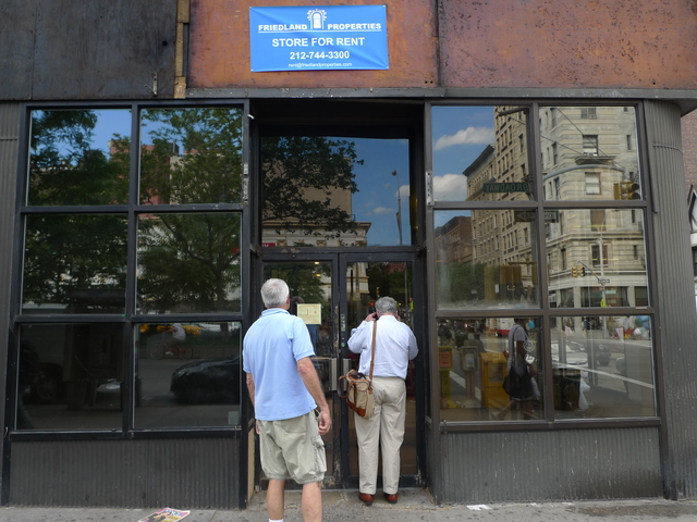 H&H Bagels officially closed June 29 after 39 years in business on West 80th Street and Broadway.