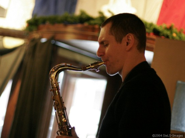 Brasserie Julien will have live Jazz for Bastille Day 2011.
