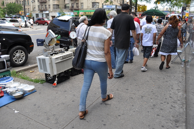 Street vendors sell everything from icy treats to hookahs.