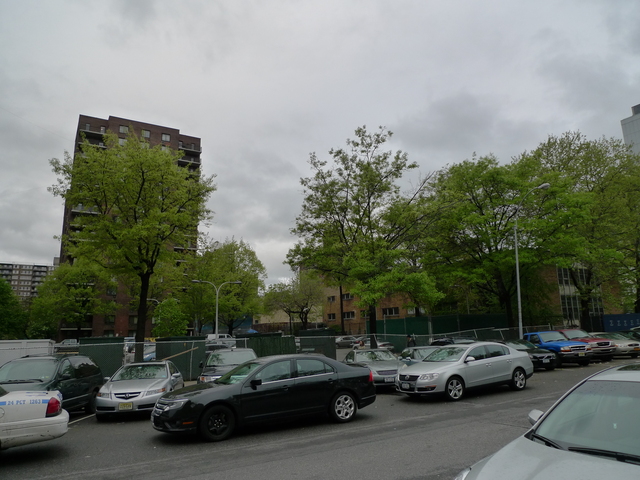 Jewish Home Lifecare first planned to move to this site on West 100th Street, now it wants to build on West 97th Street instead.