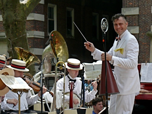 Michael Arenella and His Dreamland Orchestra wowed the crowd with tributes to classics by Cole Porter.