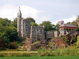 Rock Climbing Tourist Breaks Arm Trying to Climb Central Park Castle