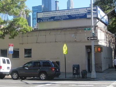 <p>A 'for lease' sign still sits on top of the building.</p>
