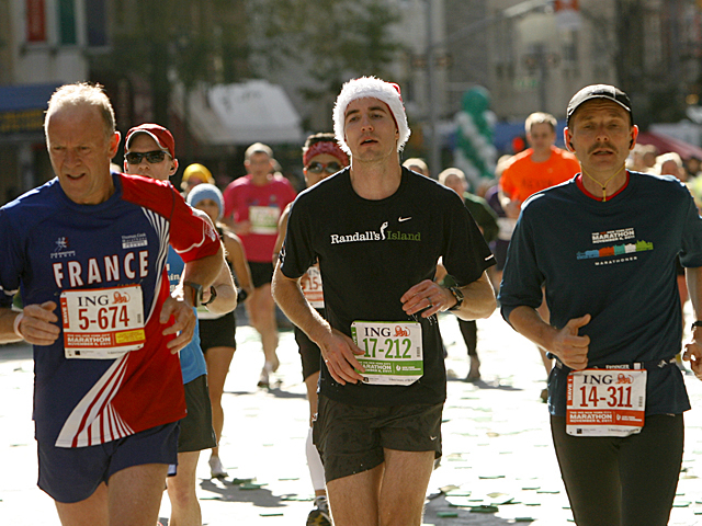 <p>Runners takes part in the NYC Marathon.</p>
