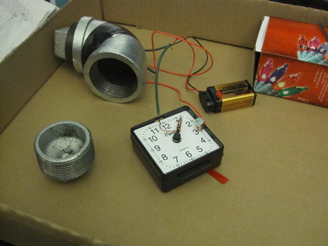 A police replica of the device Jose Pimentel allegedly intended to use in his attacks.