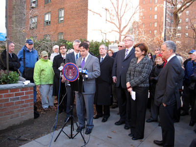 <p>City Councilman Daniel Garodnick joins other city elected officials to announce a partnership between tenants and Brookfield Asset Management to bid for Stuyvesant Town and Peter Cooper Village in November 2011.</p>

