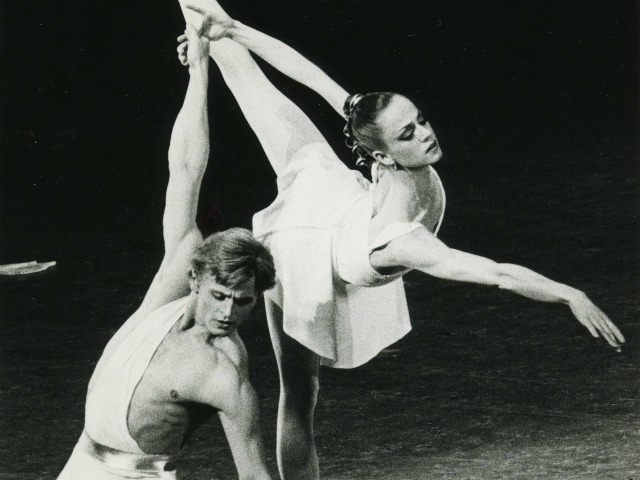 Heather Watts and Mikhail Baryshnikov dancing in George Balanchine's 