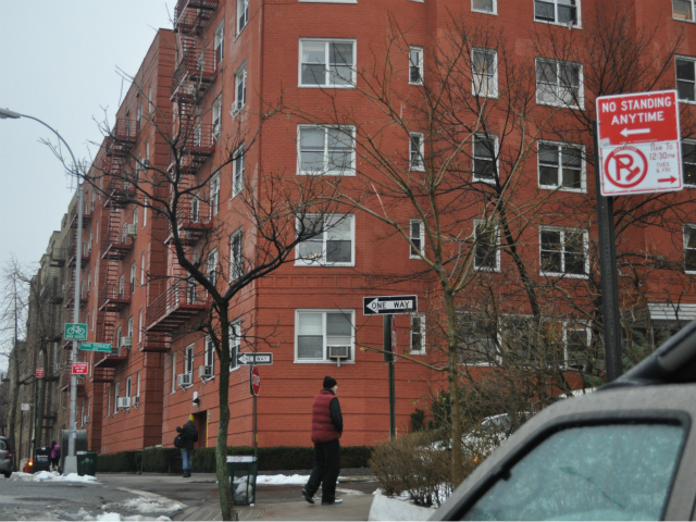 Residents sounded off about new no standing parking regulations in Inwood. 