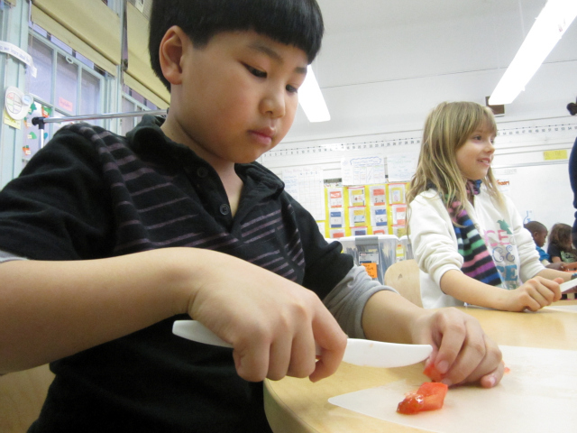 <p>Students at the East Village Community School learned about nutritious eating and how to prepare healthy snacks.</p>
