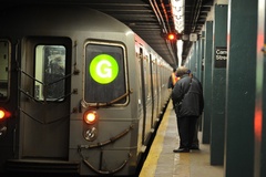 Man Dies Under the G Train in Williamsburg