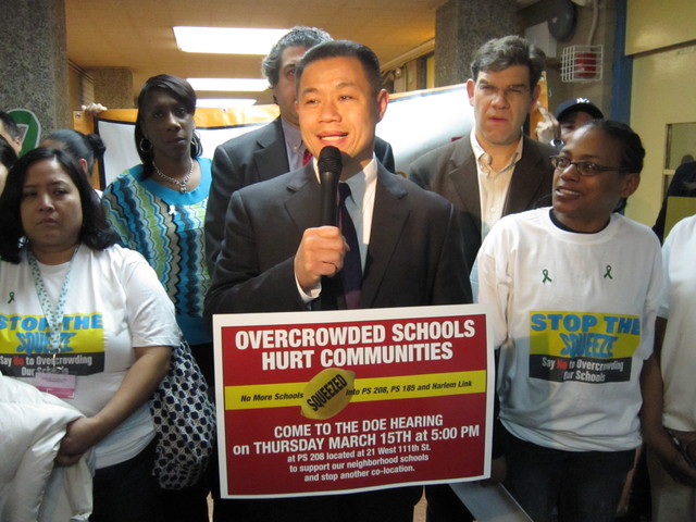<p>City Comptroller John Liu called for the DOE to drop plans to co-locate two more schools at P.S. 185 and P.S. 208 in Harlem.</p>
