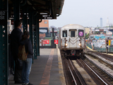 7 Train Service Resumes in Queens