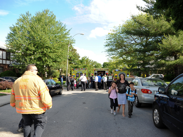 <p>Vered Azulai at right with her children Ben and Leeanne, who were on the bus that crashed in Queens on Tuesday June 5, 2012.</p>
