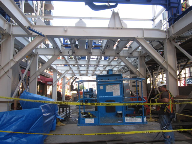 <p>Construction for the Second Avenue subway at East 84th Street.</p>
