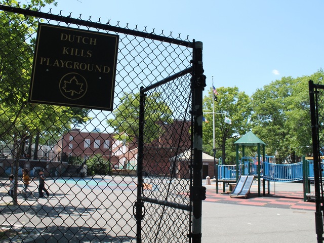 Dutch Kills Playground has facilities for all age groups