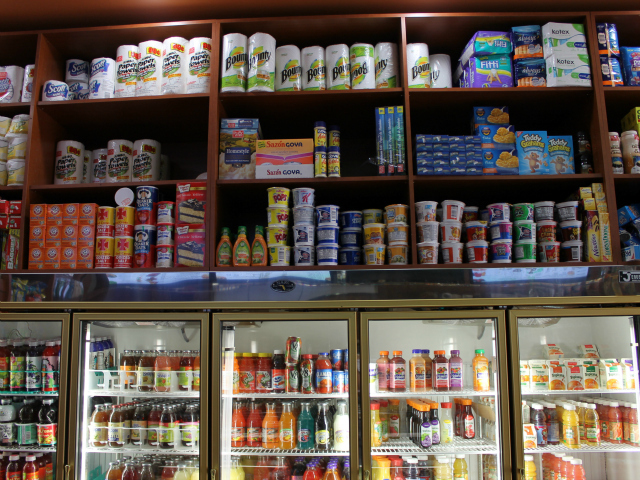 24/7 Deli also offers the usual grab-and-go options.