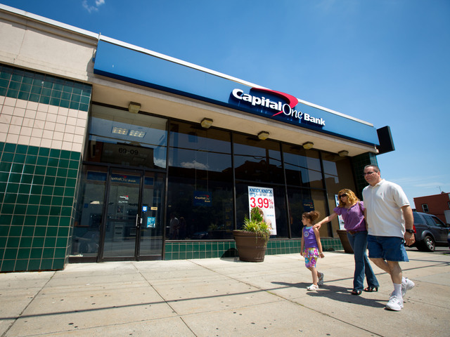 Though the Capital One bank at 69-09 164th St. is located across a crowded residential area, the heavy traffic made the bank pretty isolated from the public attention.