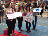 Teens Wage War Against Magazine Photoshopping