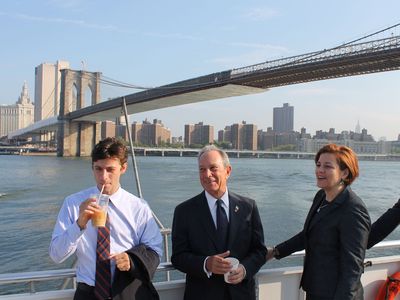 <p>Bloomberg and Quinn just south of the Brooklyn Bridge.</p>
