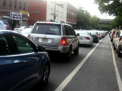 <p>It can take drivers more than one hour to traverse the Dyckman Street area because of traffic delays, locals say.</p>

