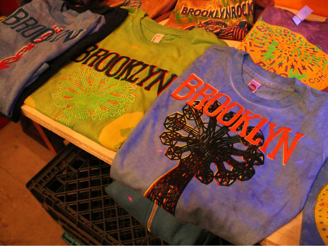 September 6 2012 - Brooklyn Rocks t-shirts at DeKalb Market. 