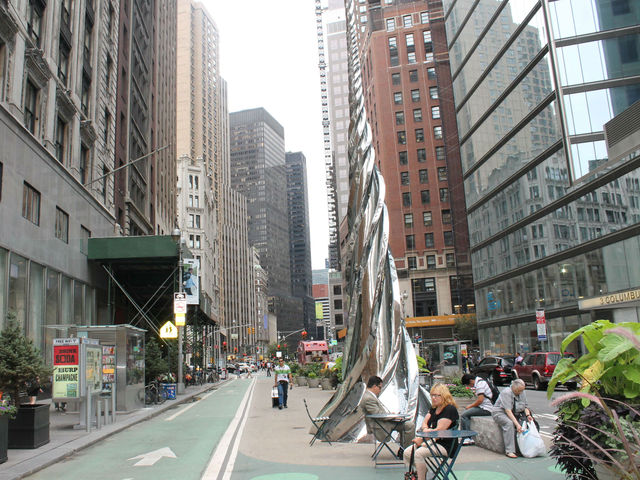 Saint Clair Cemin's public sculptures were installed with the help of the Broadway Mall Association. 
