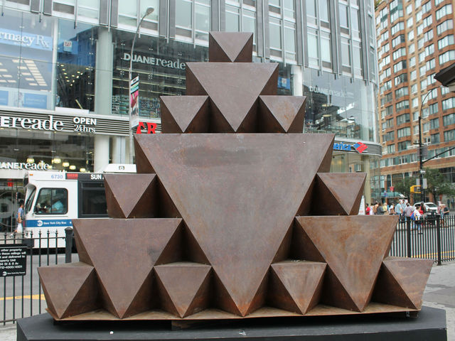 A bronze sculpture by Brazilian artists Saint Clair Cemin.