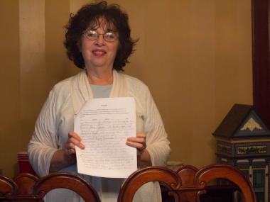 A Westerleigh couple started a petition to change the one-way Brookside Avenue into a two-way street. They received over 300 signatures, but were yelled at, threatened and lost friends with neighbors who wanted the street to stat the same.