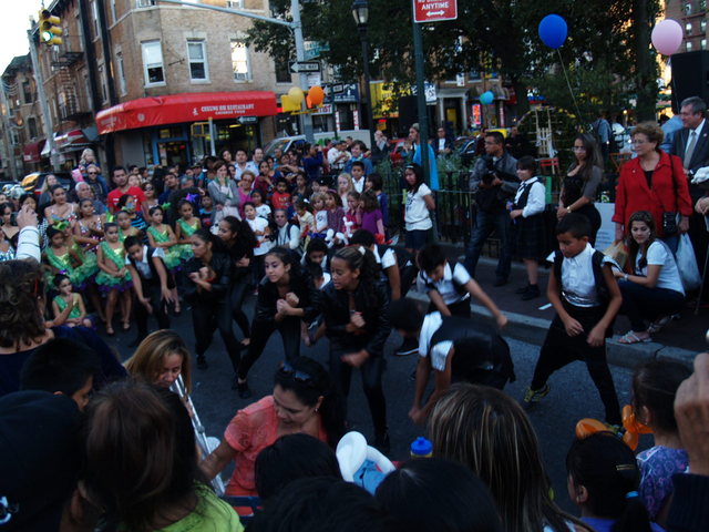 Dancers from the Mestizo Arts Center perform at the Viva La Comida! festival.