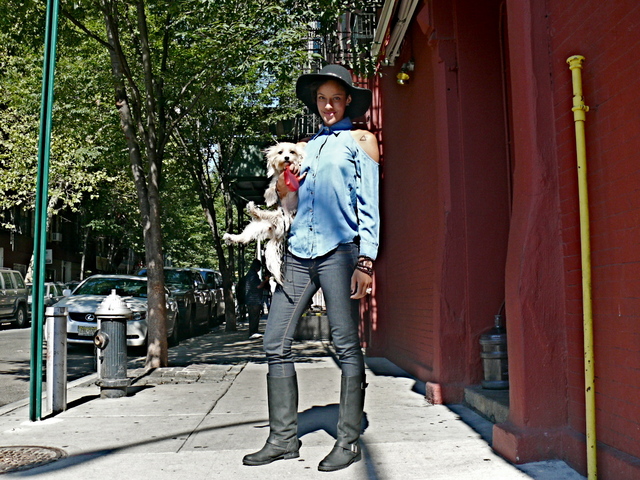 TK Murphy in bare shoulder Chambray shirting style on Thompson Street 