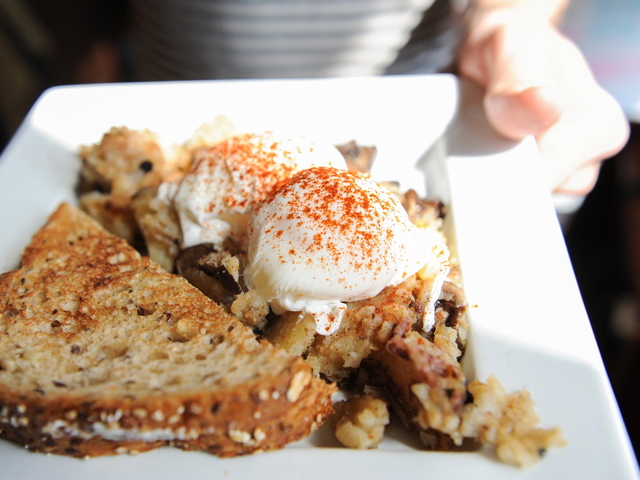 <p>Brooklyn Label offers brunch specials every weekend for diners looking for a lively, comforting meal.</p>
