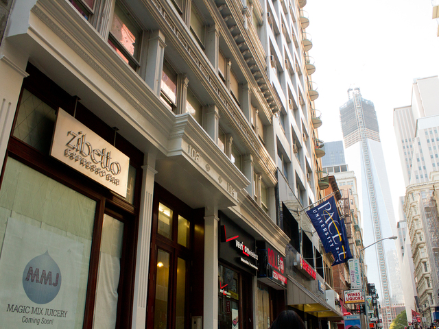 <p>Magic Mix Juicery, a new cold press juice joint, will open at 102 Fulton St. in mid-November.</p>
