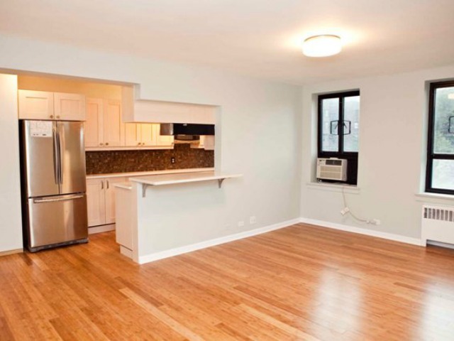 <p>This apartment in 37 Nagle Ave. is zoned for P.S. 152 and P.S. 178.</p>
