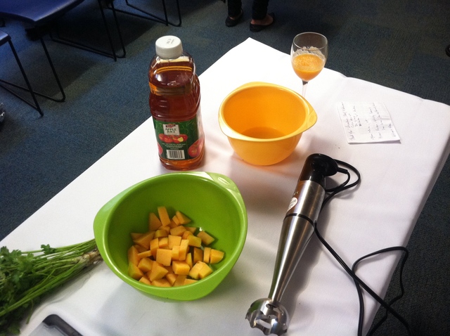 <p>Cantaloupe soup</p>
