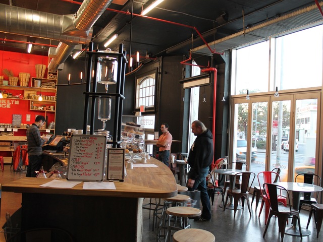 <p>Coffeed is selling sustainable and local products.</p>
